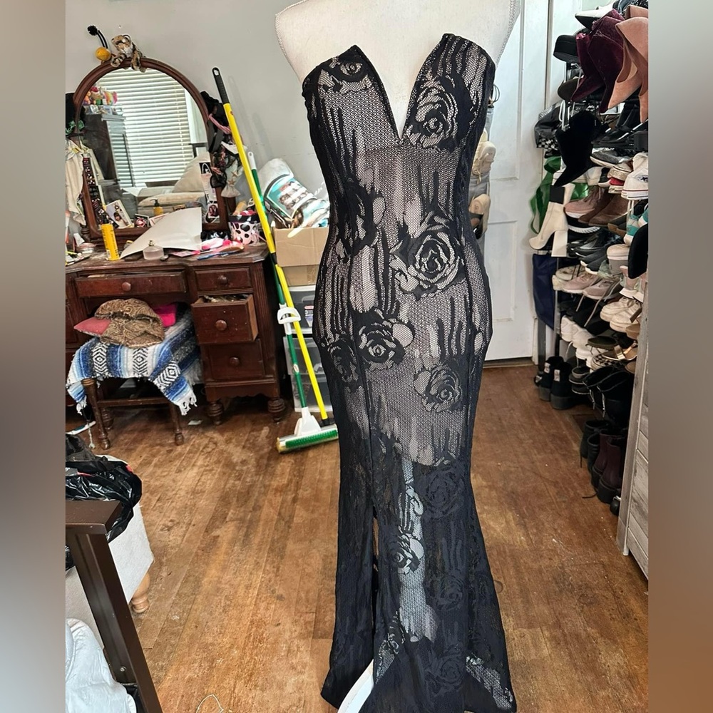 Black lace V cut mermaid formal dress/prom dress